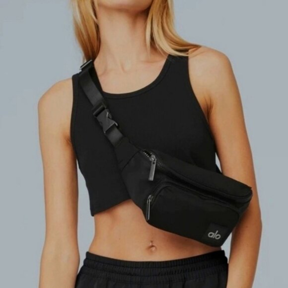 ALO Yoga Handbags - Alo Yoga Explorer Fanny Pack Belt Waist Bag, Adjustable Crossbody Strap NWT